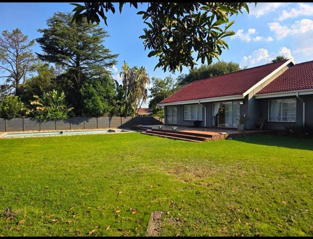 5 BEDROOM HOUSE FOR SALE IN ASTON MANOR